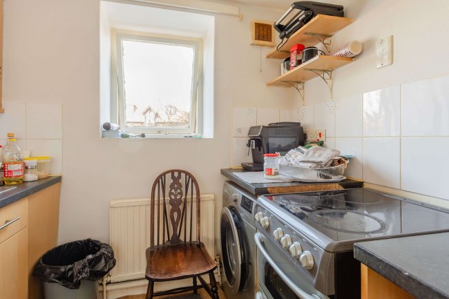 Beechfield House, High Street, Spalding PE11 1UD 3