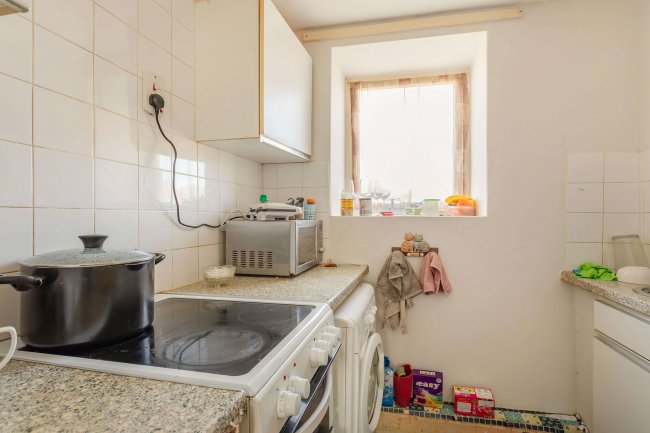 Beechfield House, High Street, Spalding PE11 1UD 3