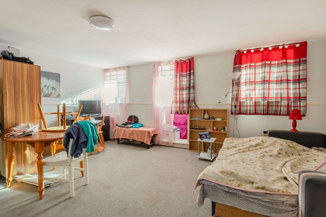 Beechfield House, High Street, Spalding PE11 1UD 3