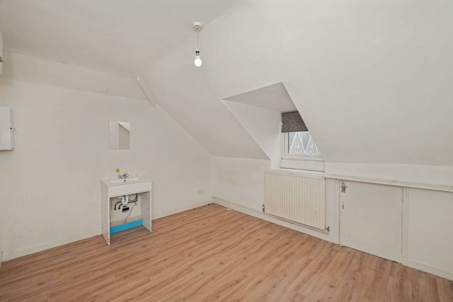 10 Hughenden Road, Clifton, Bristol, Avon, BS8 2TT 2