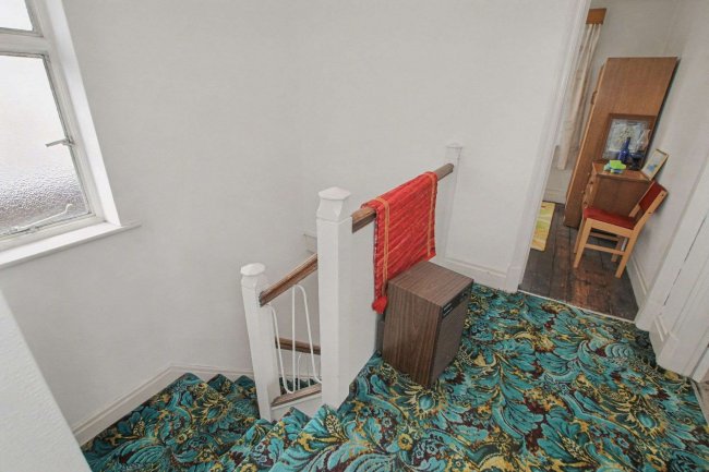 881 High Lane, Stoke-on-Trent, Staffordshire, ST6 6HQ 1