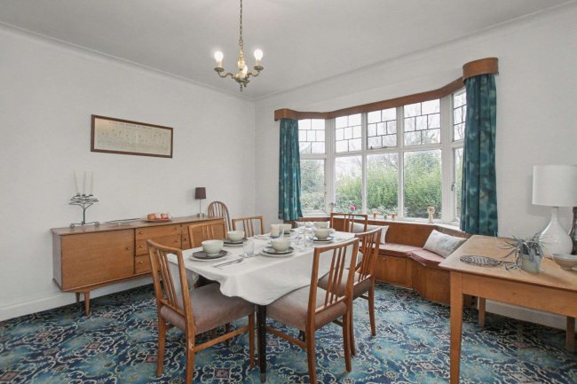 881 High Lane, Stoke-on-Trent, Staffordshire, ST6 6HQ 1