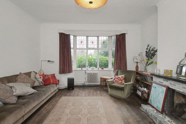 881 High Lane, Stoke-on-Trent, Staffordshire, ST6 6HQ 1