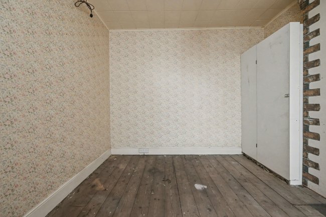 225 Fratton Road, Portsmouth PO1 5HA 2