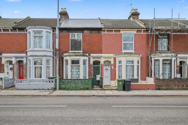 225 Fratton Road, Portsmouth PO1 5HA 2