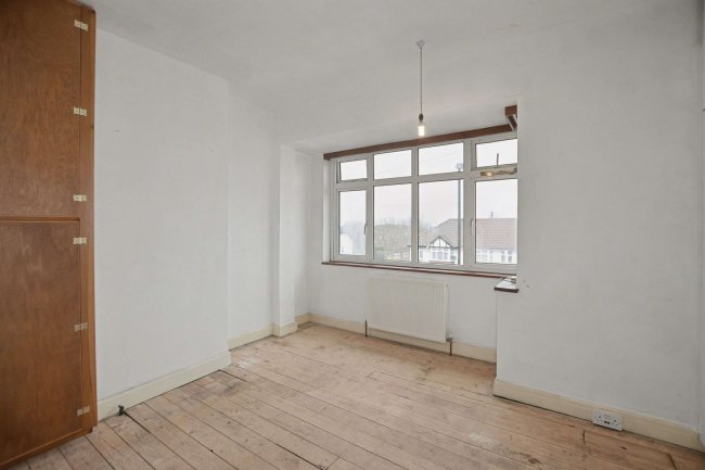 44 Dunkery Road, Eltham, London, SE9 4HZ 1