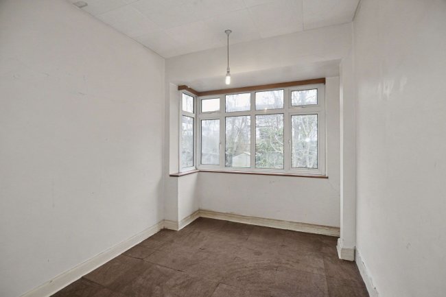 44 Dunkery Road, Eltham, London, SE9 4HZ 1