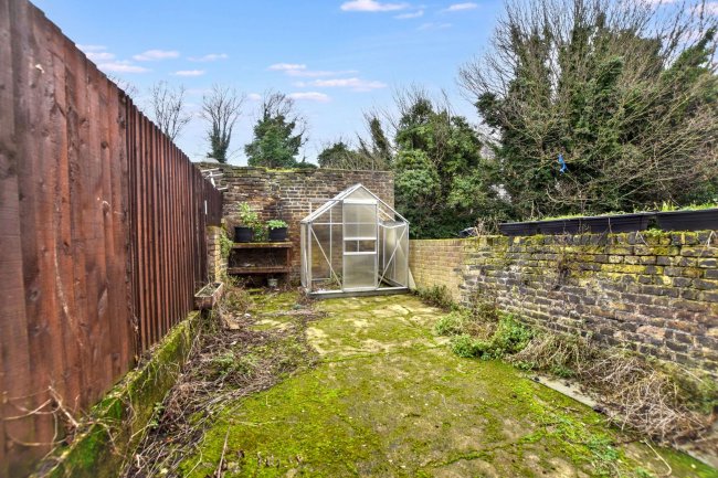 17 Floyd Road, Charlton, London, SE7 8AY 6