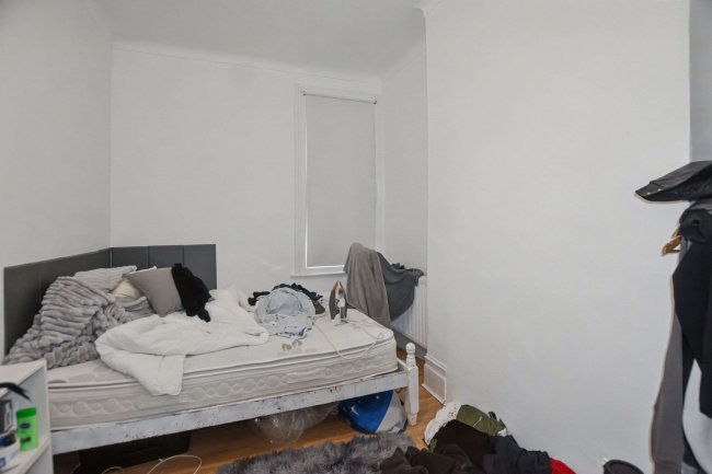 17 Floyd Road, Charlton, London, SE7 8AY 6