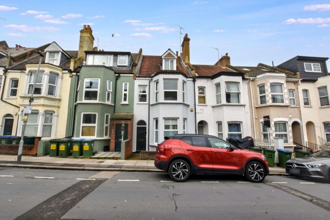 17 Floyd Road, Charlton, London, SE7 8AY 6