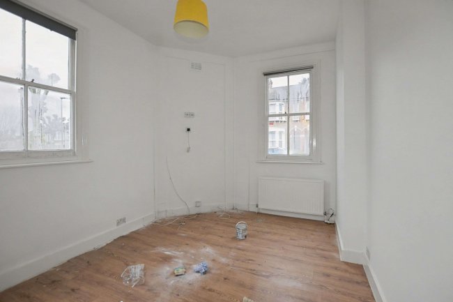 29 Inverine Road, Charlton, London, SE7 7NJ 3