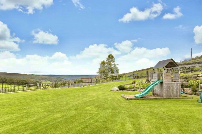 Wood Top Farm, Weather Hill Lane, Cragg Vale, Hebden Bridge, HX7 5TX 2