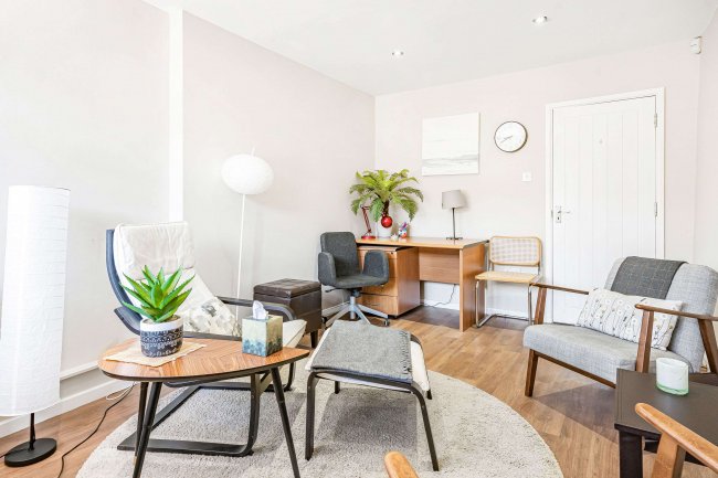 Wells Yard, Hudson Street Deddington, Banbury, Oxfordshire, OX15 0SW 2