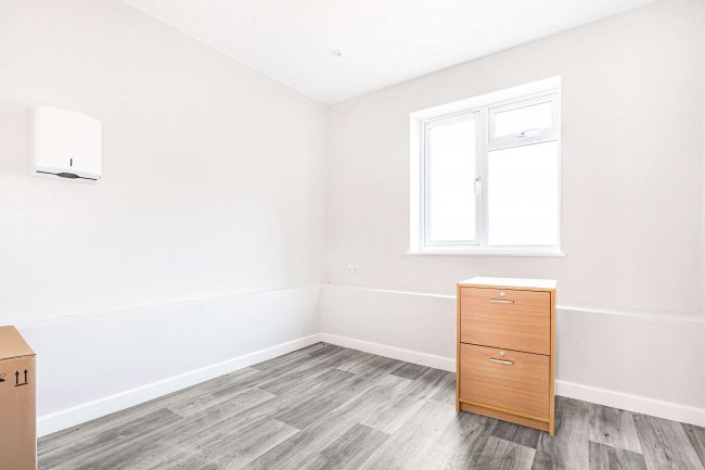 Wells Yard, Hudson Street Deddington, Banbury, Oxfordshire, OX15 0SW 2