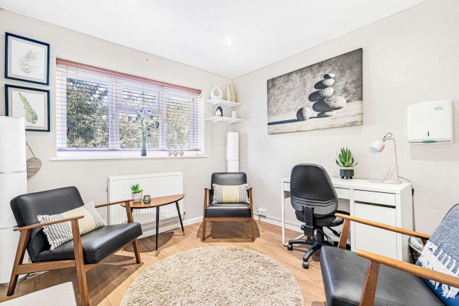 Wells Yard, Hudson Street Deddington, Banbury, Oxfordshire, OX15 0SW 2