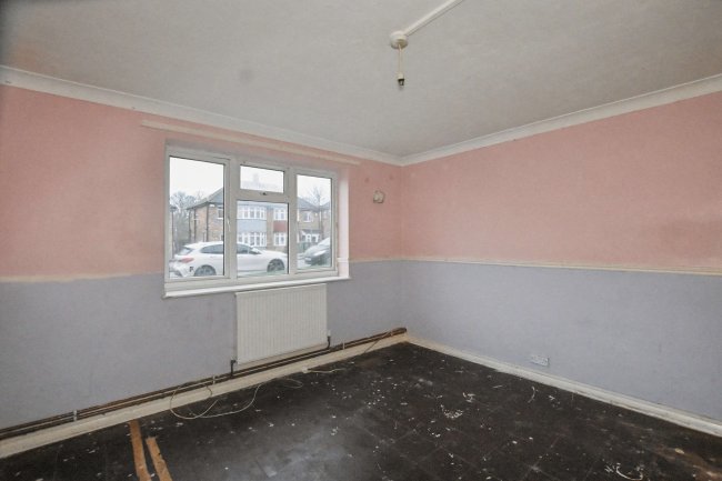 46 Maylands Drive, Sidcup, Kent, DA14 4RZ 6