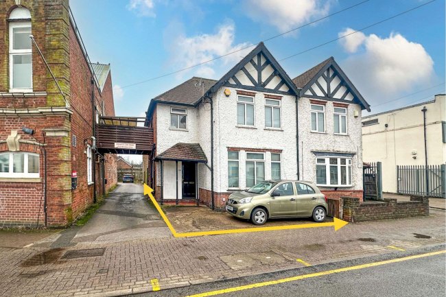 144 Station Road, Beeston, Nottingham, NG9 2AY 3