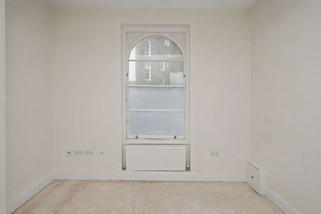 Flat B, 5 Winchester Street, Pimlico, London SW1V 4PA 6