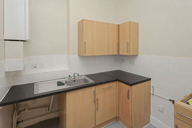 Flat B, 5 Winchester Street, Pimlico, London SW1V 4PA 6