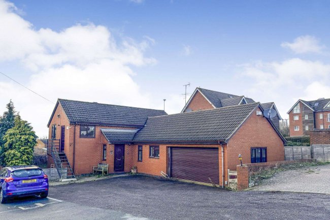 59 Boughton Road, Rugby, CV21 1BH 5