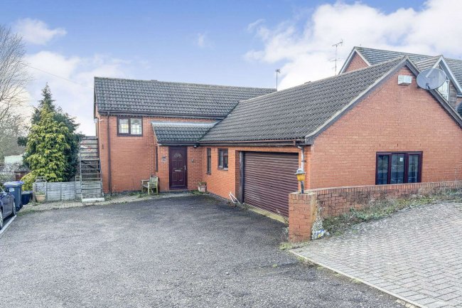 59 Boughton Road, Rugby, CV21 1BH 5
