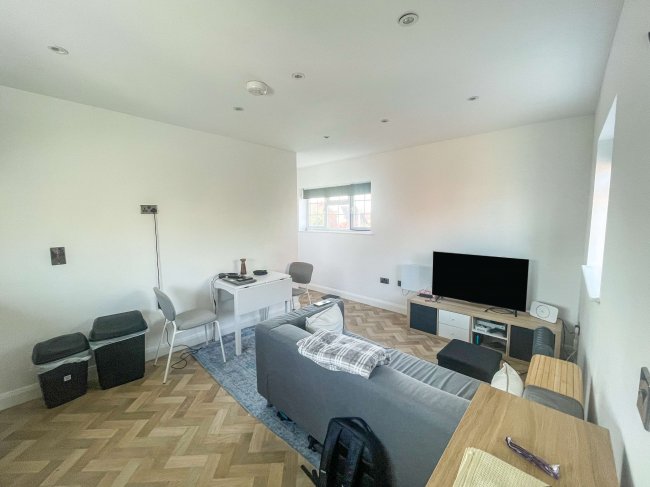 57 Boughton Road, Rugby, CV21 1BH 4