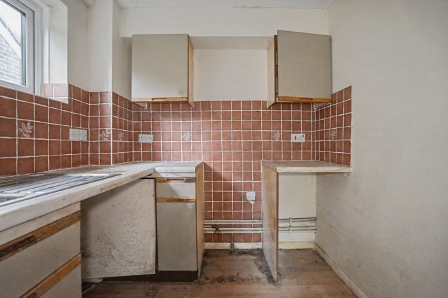 Flat 5, Aspen Court, 88 Auckland Road, London, SE19 2DF 4