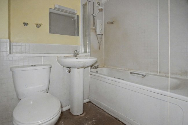 Flat 5, Aspen Court, 88 Auckland Road, London, SE19 2DF 4