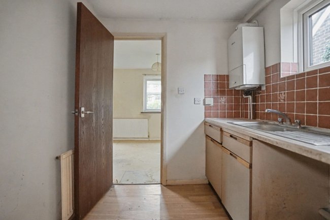 Flat 5, Aspen Court, 88 Auckland Road, London, SE19 2DF 4