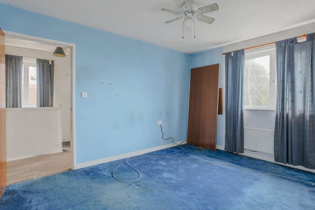 4 Kempton Rise, Blackburn, Lancashire, BB1 1RT 1