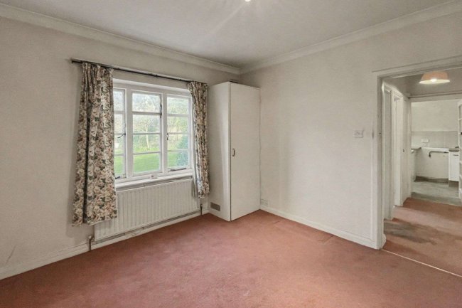 1 Countisbury, St Marks Hill, Surbiton, Surrey, KT6 4LR 6