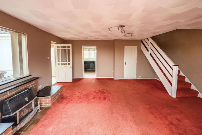 2 Avery Close, Allhallows, Rochester, ME3 9QG 10