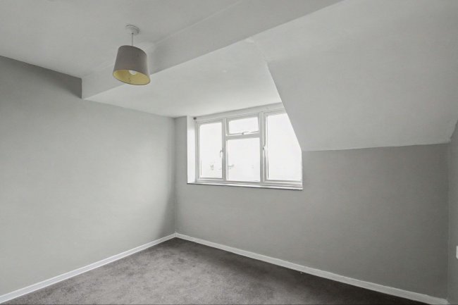 8a Long Lane, Aston End, Nr Stevenage, Hertfordshire SG2 7HG 3