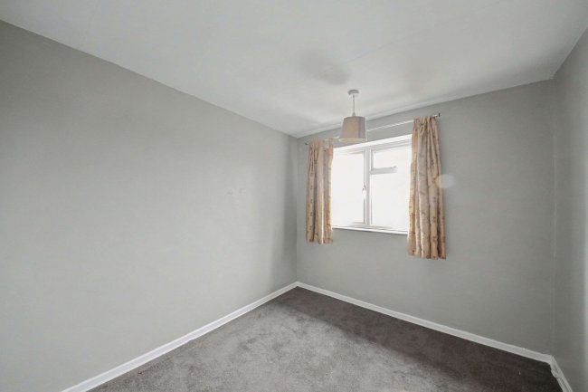 8a Long Lane, Aston End, Nr Stevenage, Hertfordshire SG2 7HG 3