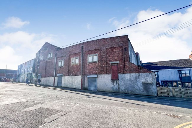 15b Main Street, Ferryhill DL17 8LA 4