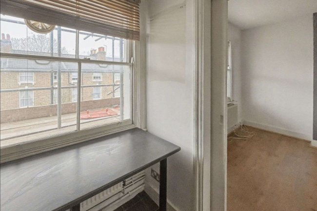 50c Cathnor Road, Shepherds Bush, London W12 9JA 3