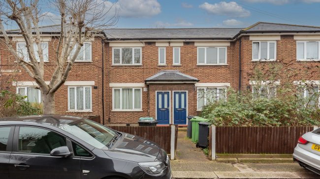 10 Nursery Court, Tottenham, London, N17 8AR 2