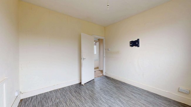 10 Nursery Court, Tottenham, London, N17 8AR 2
