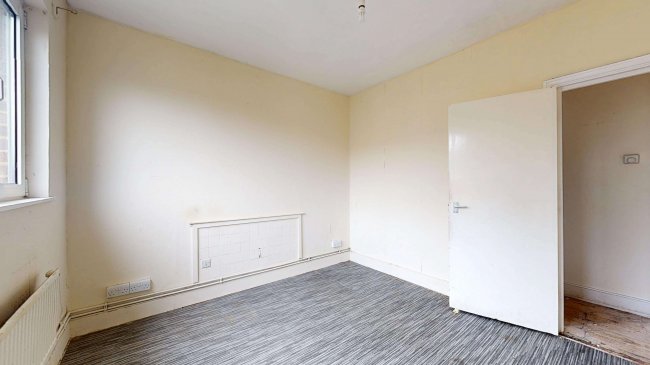 10 Nursery Court, Tottenham, London, N17 8AR 2