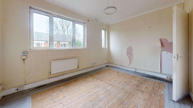 10 Nursery Court, Tottenham, London, N17 8AR 2