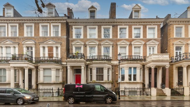 Flat 29A, Holland Park Gardens, Holland Park, London, W14 8EA 1