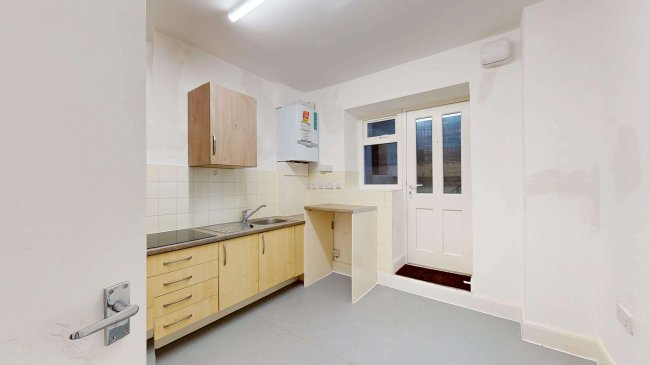 Flat 29A, Holland Park Gardens, Holland Park, London, W14 8EA 1