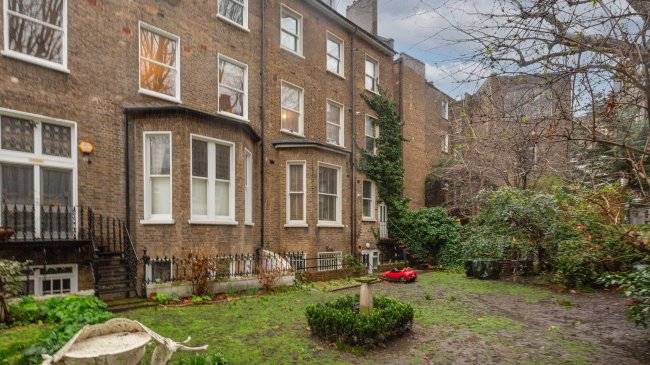 Flat 29A, Holland Park Gardens, Holland Park, London, W14 8EA 1