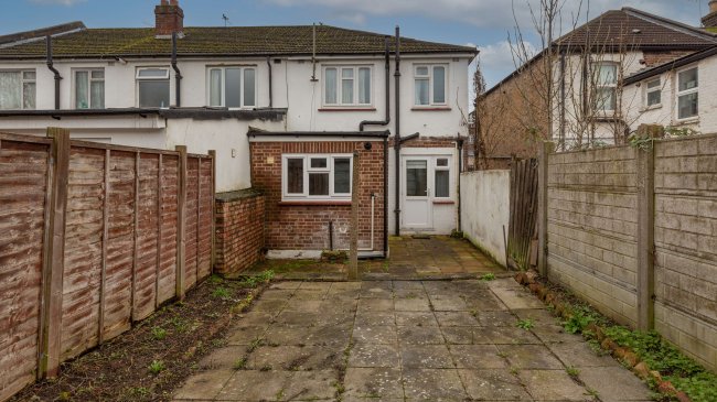 92 Church Road, Tottenham, London, N17 8AJ 6