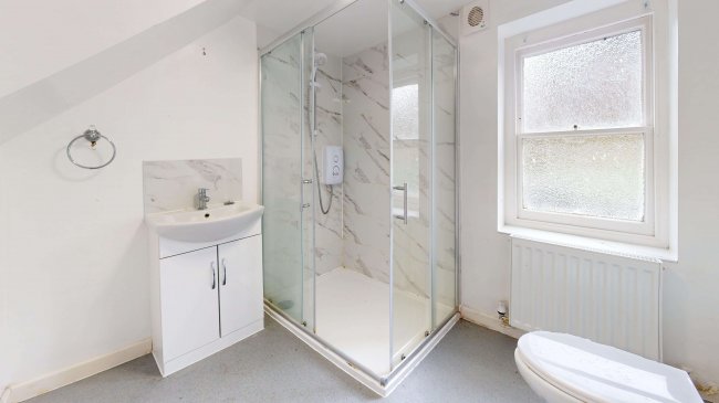 100A Farleigh Road, Stoke Newington, London, N16 7TQ 7