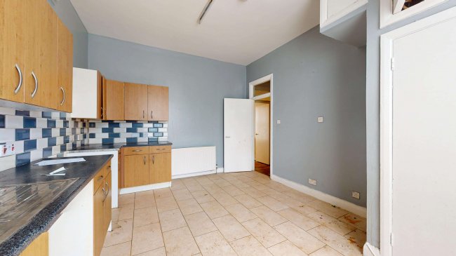 100A Farleigh Road, Stoke Newington, London, N16 7TQ 7
