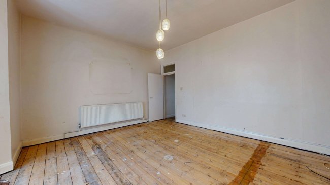 100A Farleigh Road, Stoke Newington, London, N16 7TQ 7