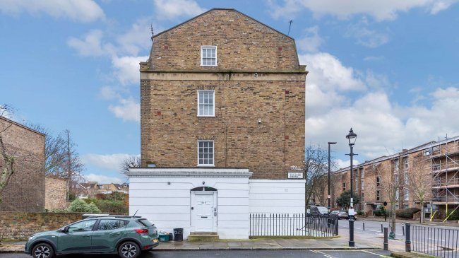 Flat B, 220 Liverpool Road, Islington, London, N1 1LE 4