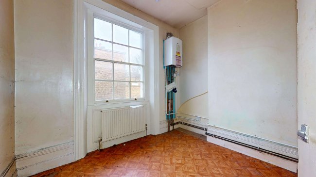 Flat B, 220 Liverpool Road, Islington, London, N1 1LE 4
