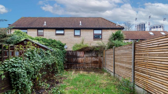 22 Trothy Road, Bermondsey, London, SE1 5RR 4